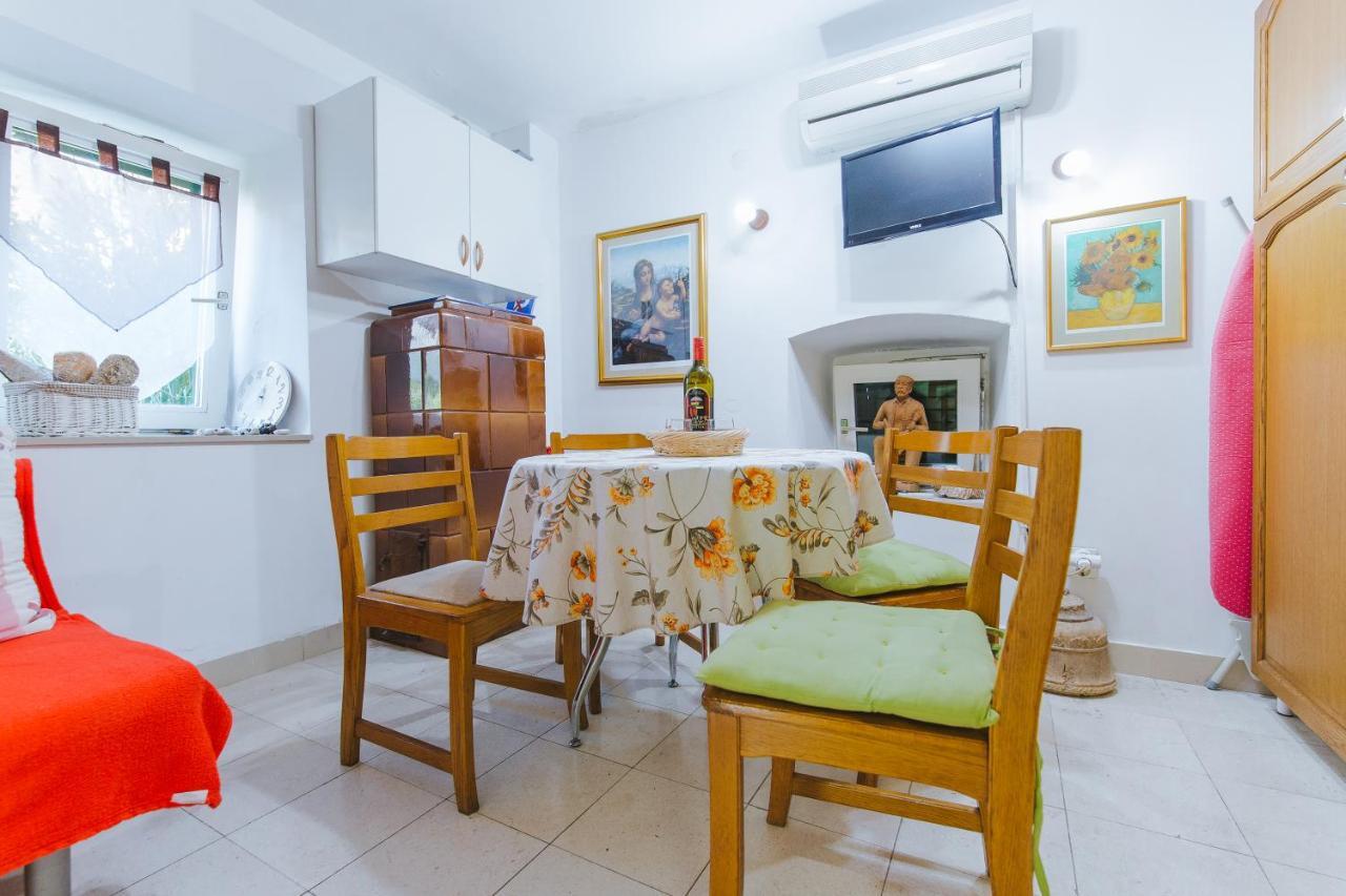 Holiday Home Katarina Omiš Esterno foto